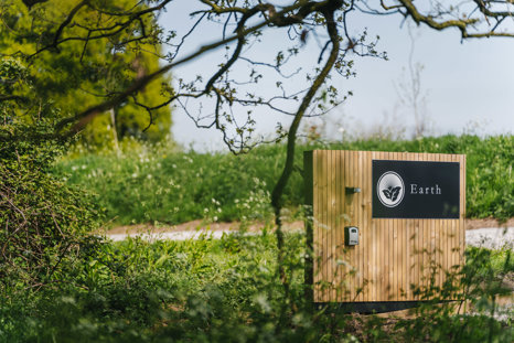 Brettsymes Earth Treehouse 01